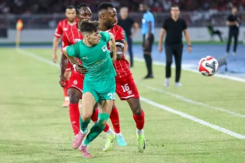 طاقم تحكيم جنوب أفريقي لمباراة المصري أمام الاتحاد الليبي في الكونفدرالية